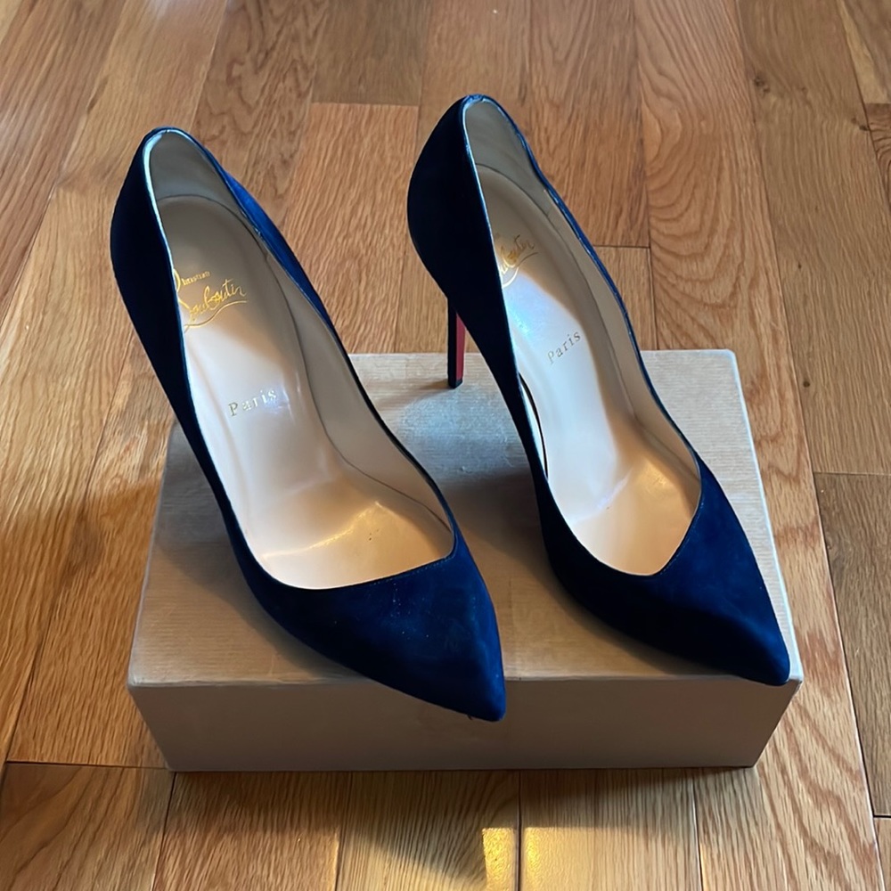 Christian Louboutin Corneille Navy Suede Pump 100